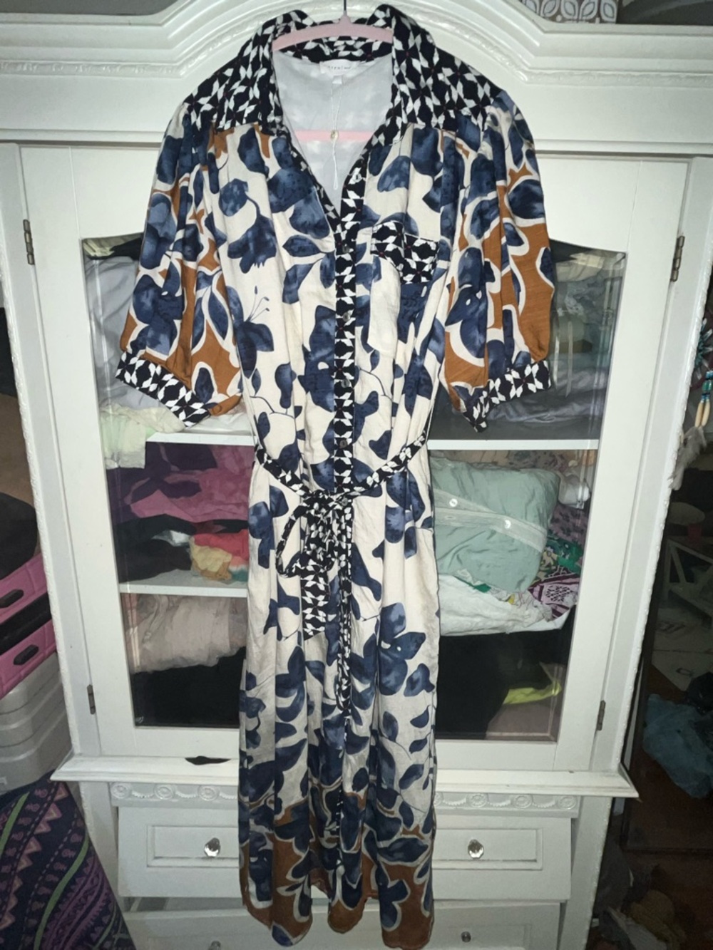 NWOT entro size Medium Blue and Tan Floral Maxi Shirt Dress with Tie Waist